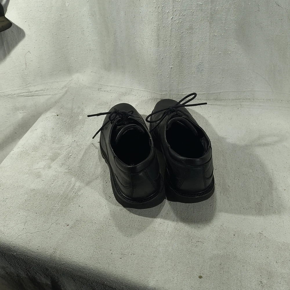 Rockport Men's Size 9.5 Black Hydro shield Water Proof Lace Up Leather Oxfords